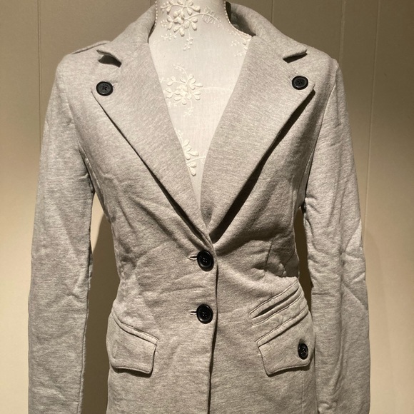 Lapel Blazer - Picture 2 of 8